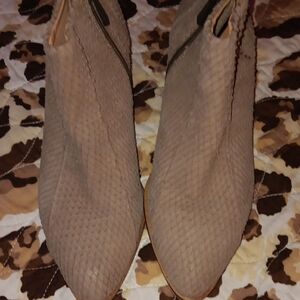 Esley Collection Snake Print Beige Ankle Boots